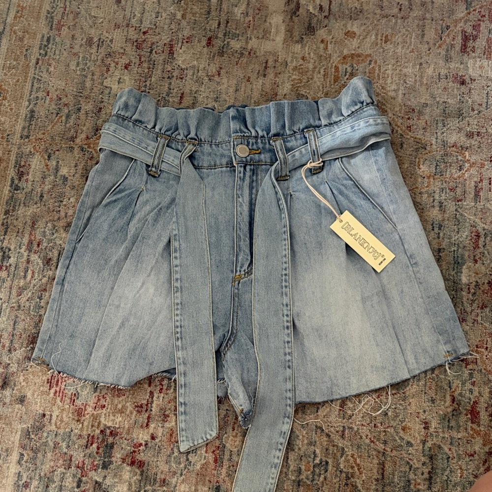 Blank NYC Women's Belted Light Wash Jean Shorts